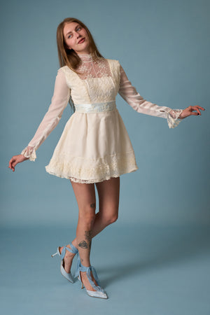 alessia mini dress Embroidered Color:Chalk White and unforgettable Tulle Long Sleeve Wedding Fusion Fiesta