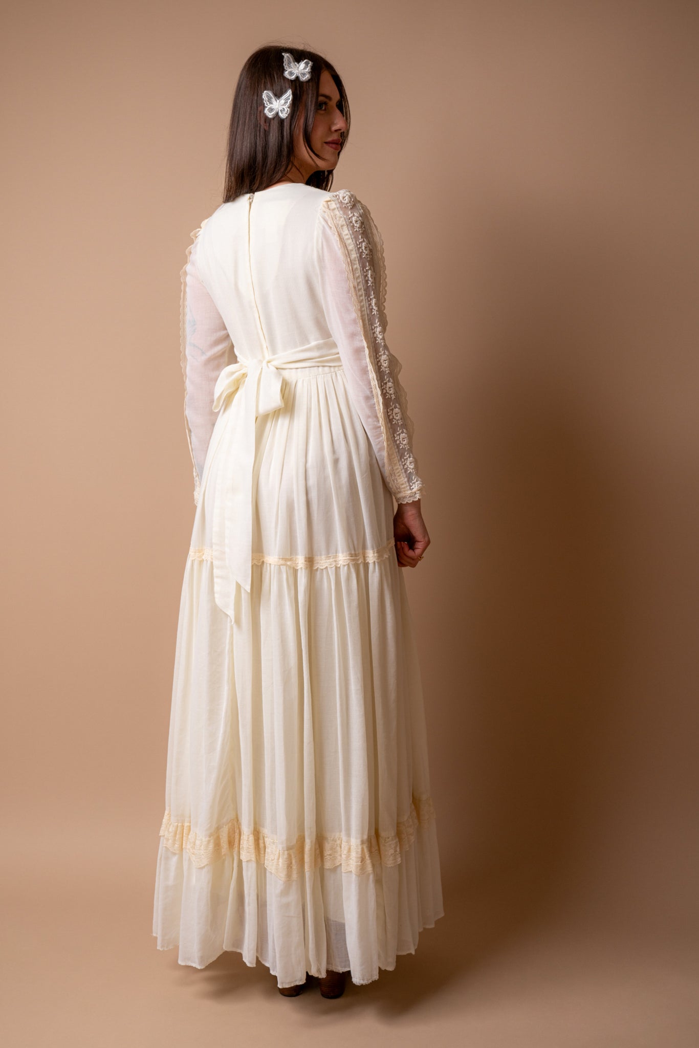 Jessica Lace Gown - M