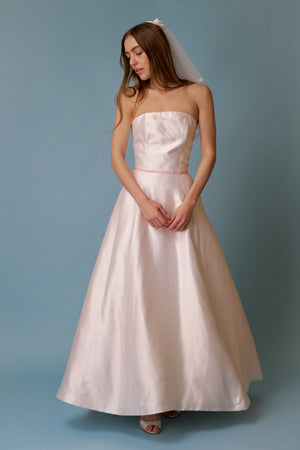 Monique Lhuillier Gown - S