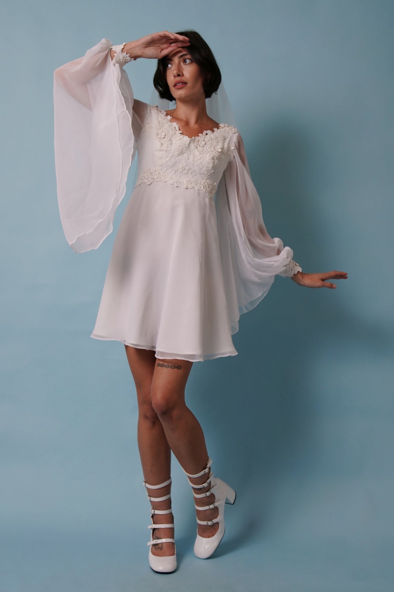 White Dress Transplant Vintage White Dress Transplant Vintage