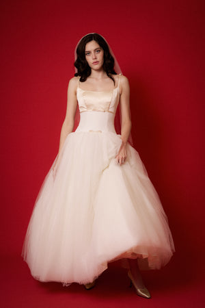 Monique Lhuillier Gown