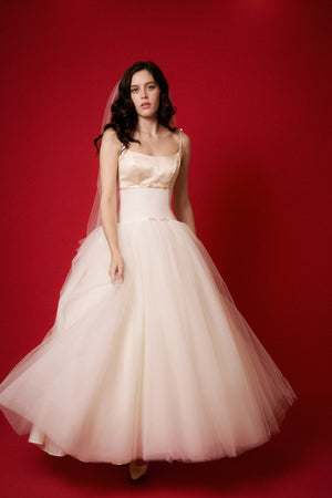 Monique Lhuillier Gown