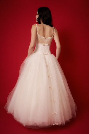 Monique Lhuillier Gown