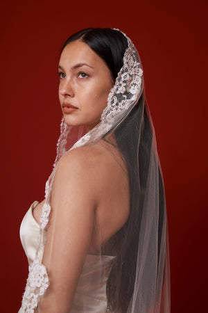 Chantilly Lace Mantilla