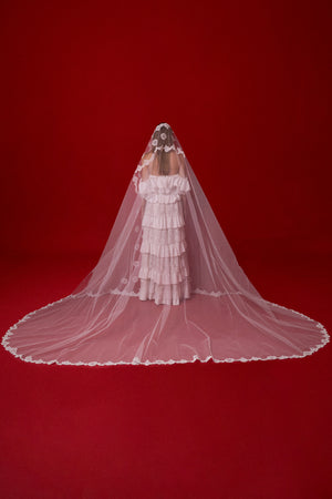 Lace Cathedral Mantilla