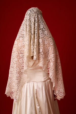 Floral Lace Mantilla