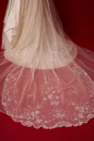 Antique Cathedral Veil