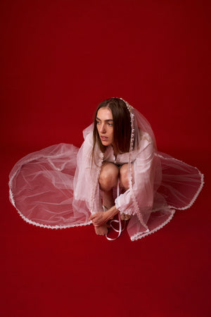Daisy Cathedral Mantilla