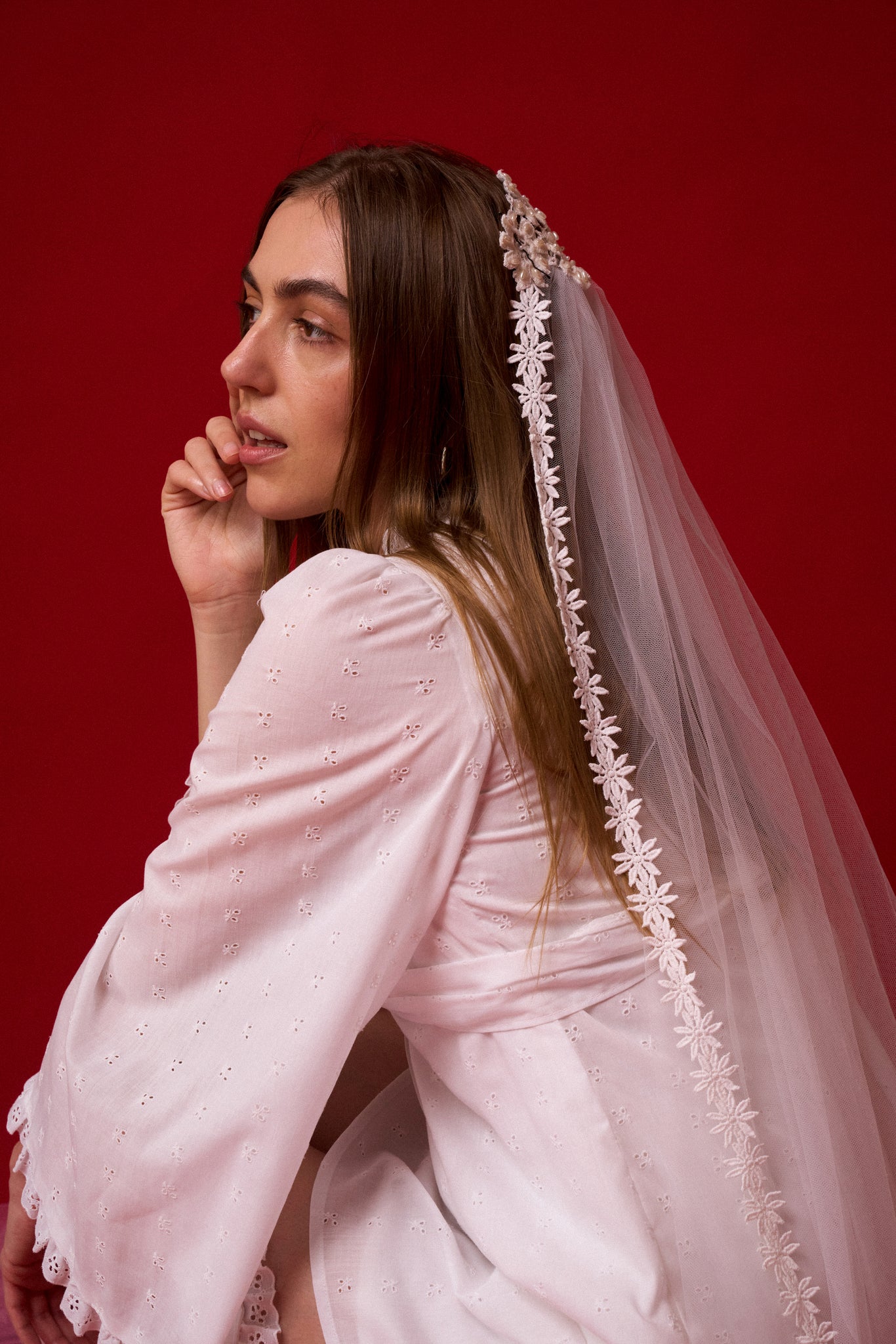 Daisy Cathedral Mantilla