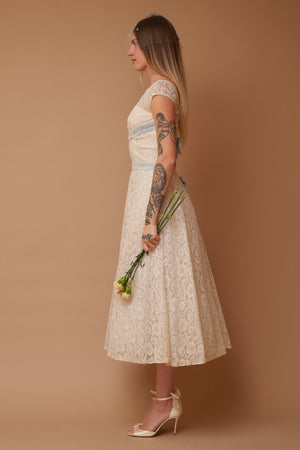 Barbara Lace Gown - S