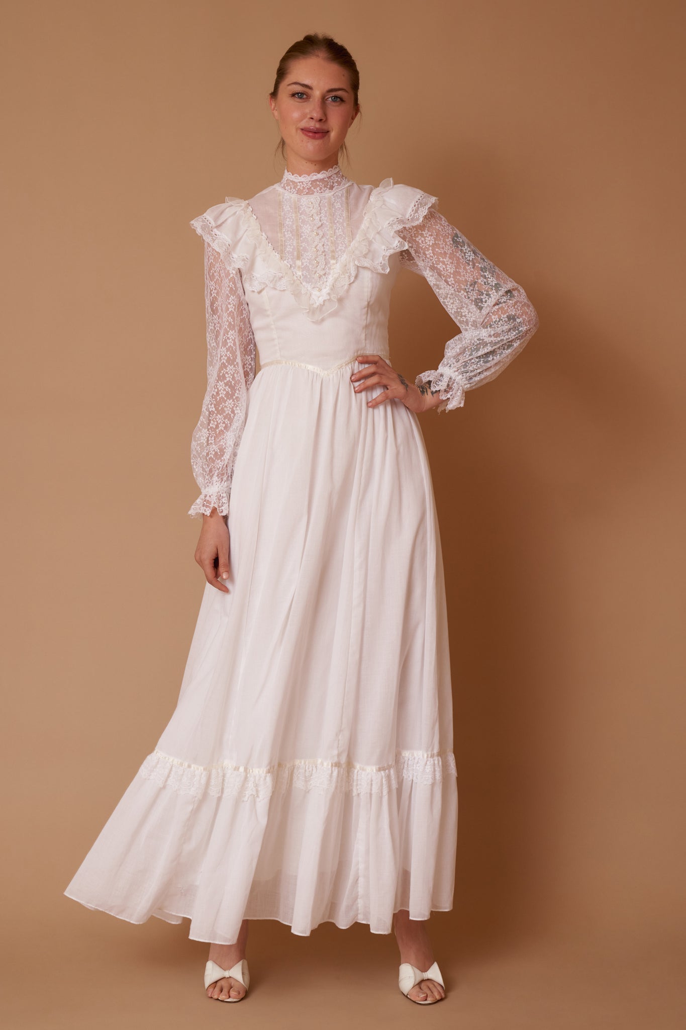 Jennie Lace Gown - XS Jennie Lace Gown - XS