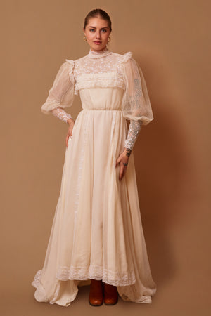 Abbey Lace Gown - S