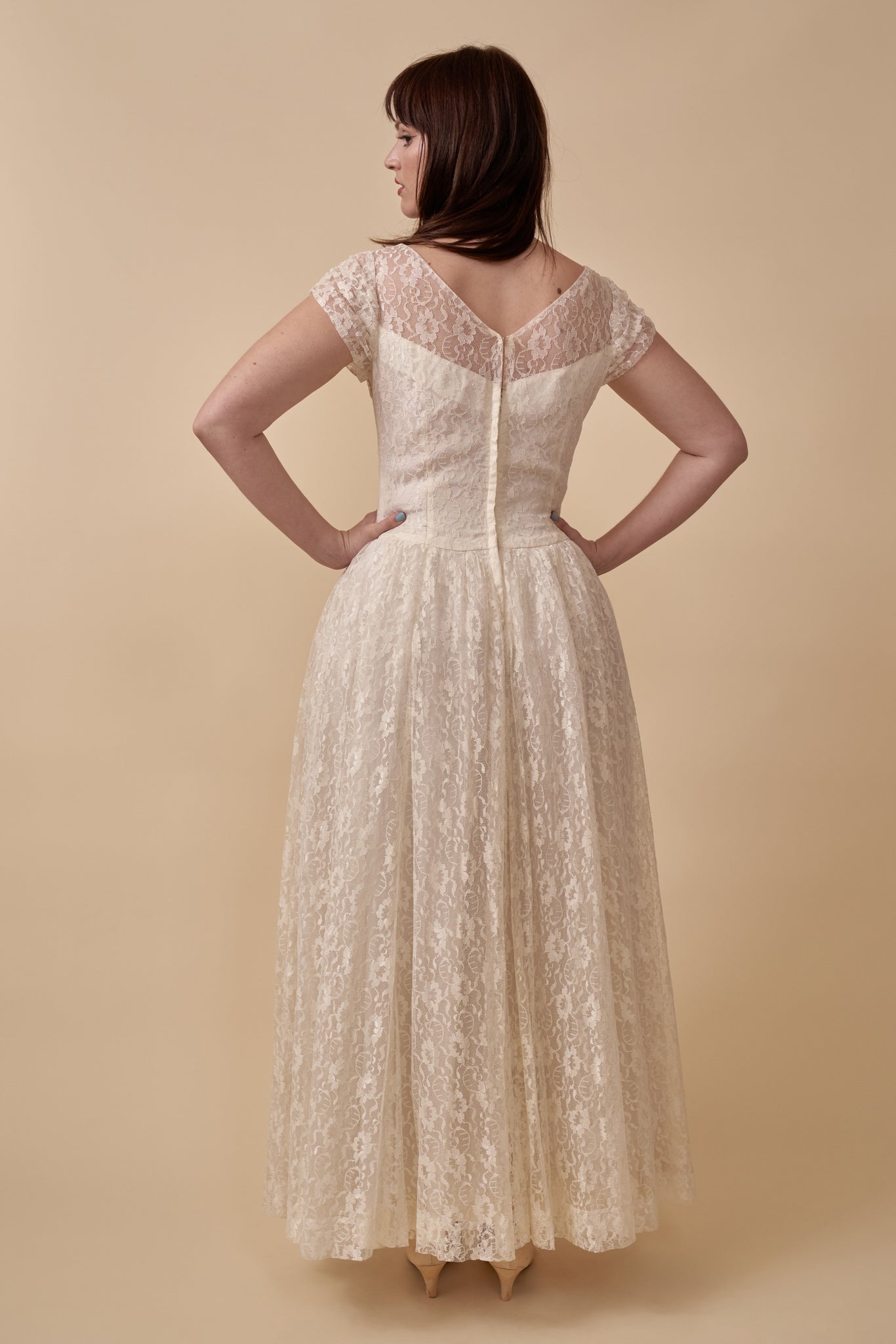 Mary-Ann Lace Gown - L