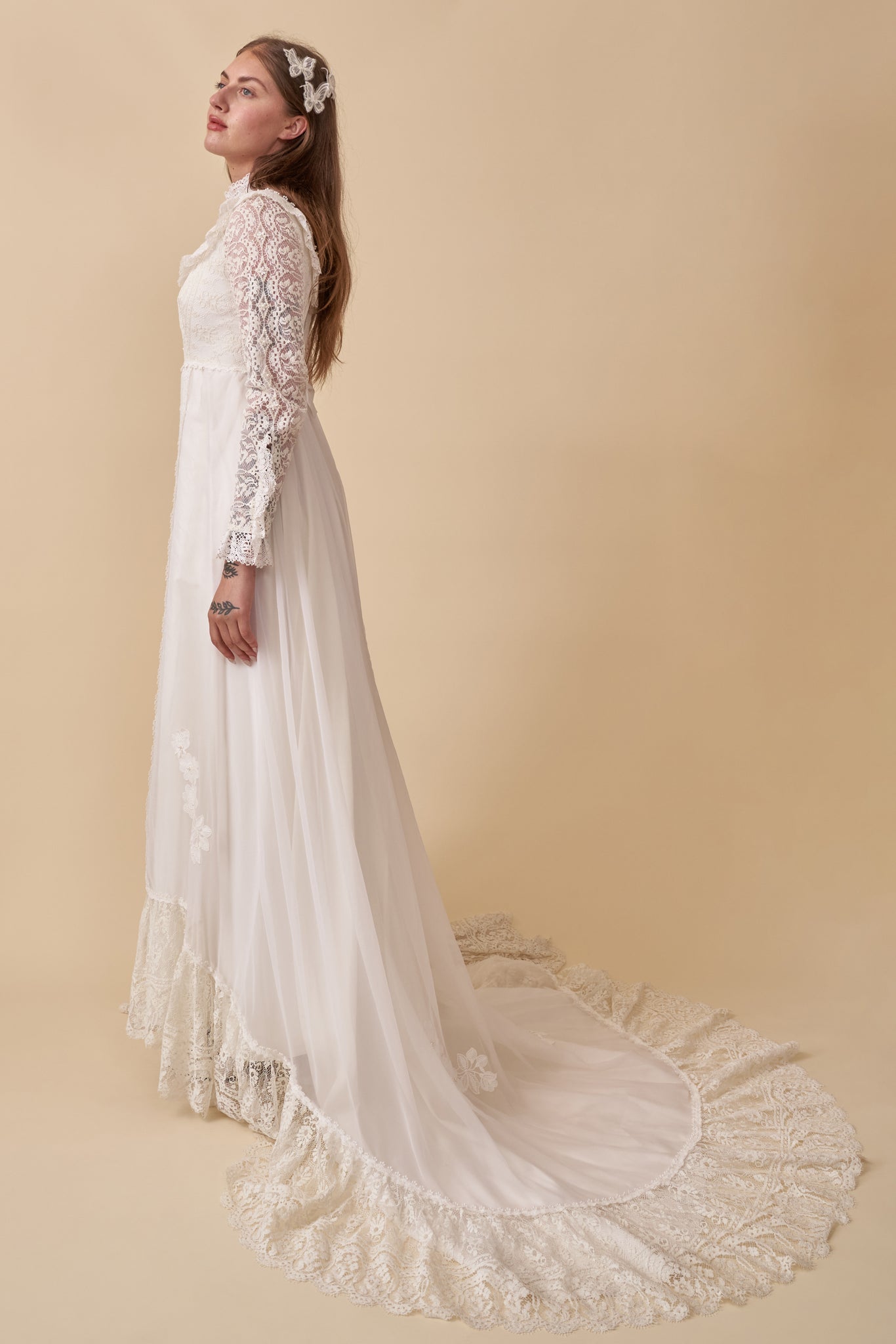 Petunia Lace Gown - S