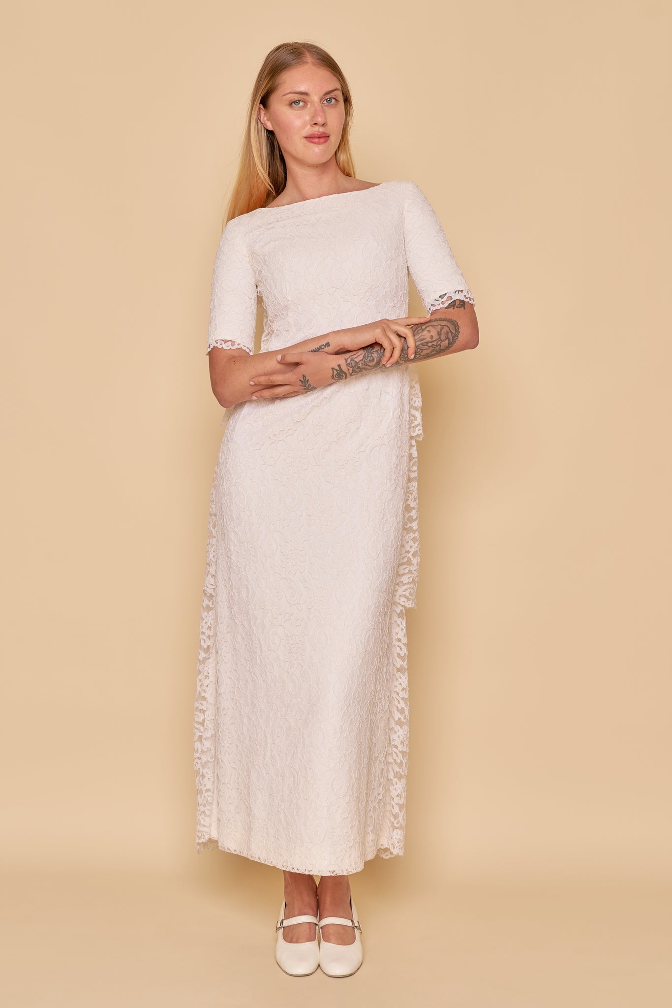 Juno Lace Gown - M