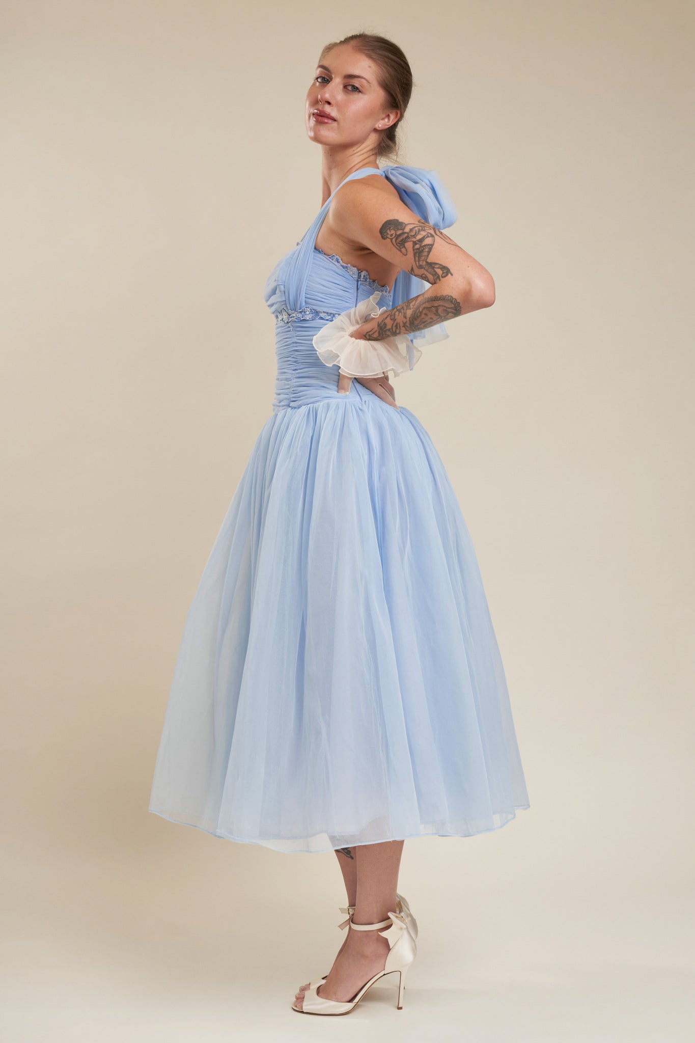Judy Blue Eyes Gown - S