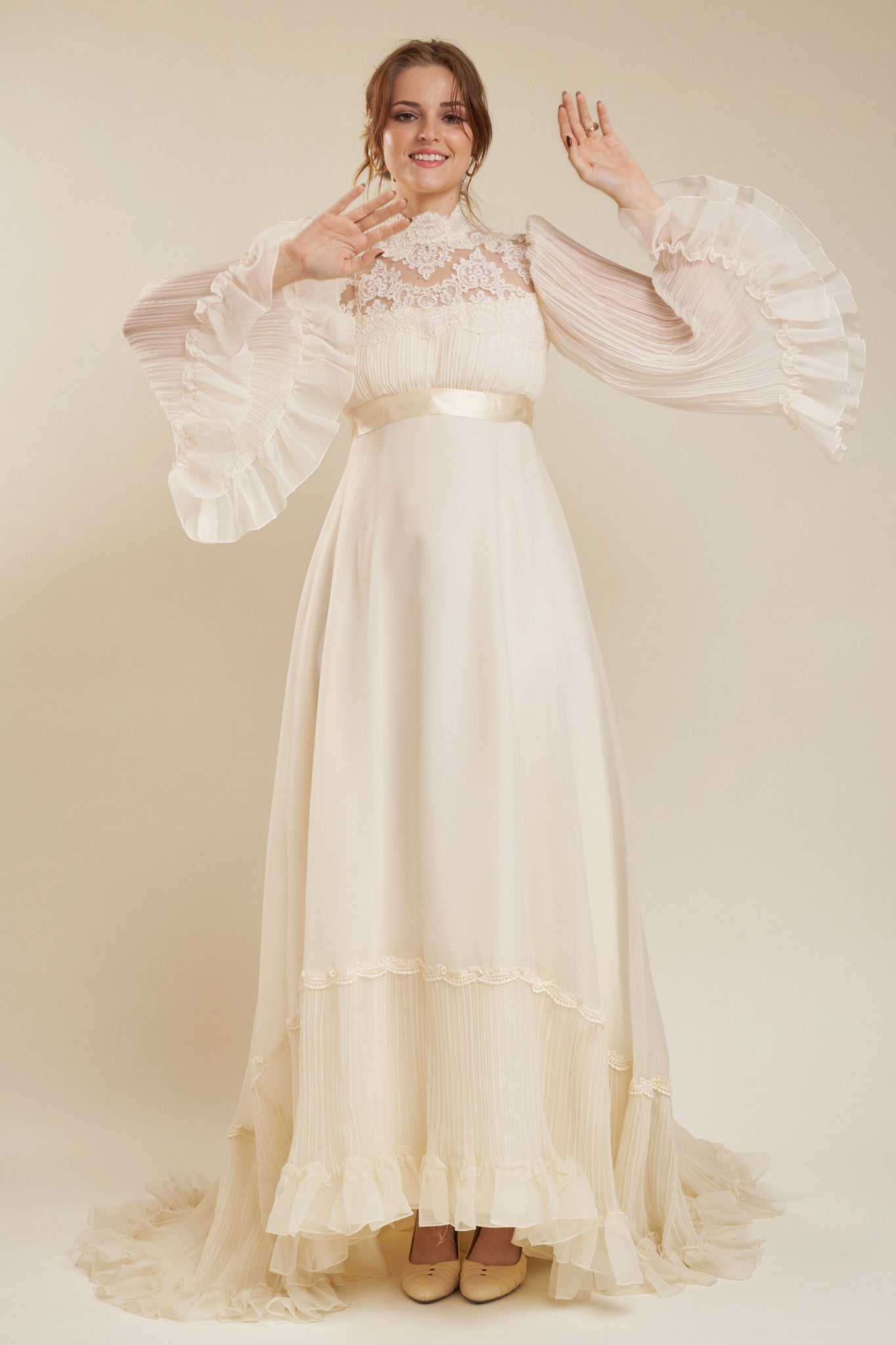 Silver Springs Gown - M