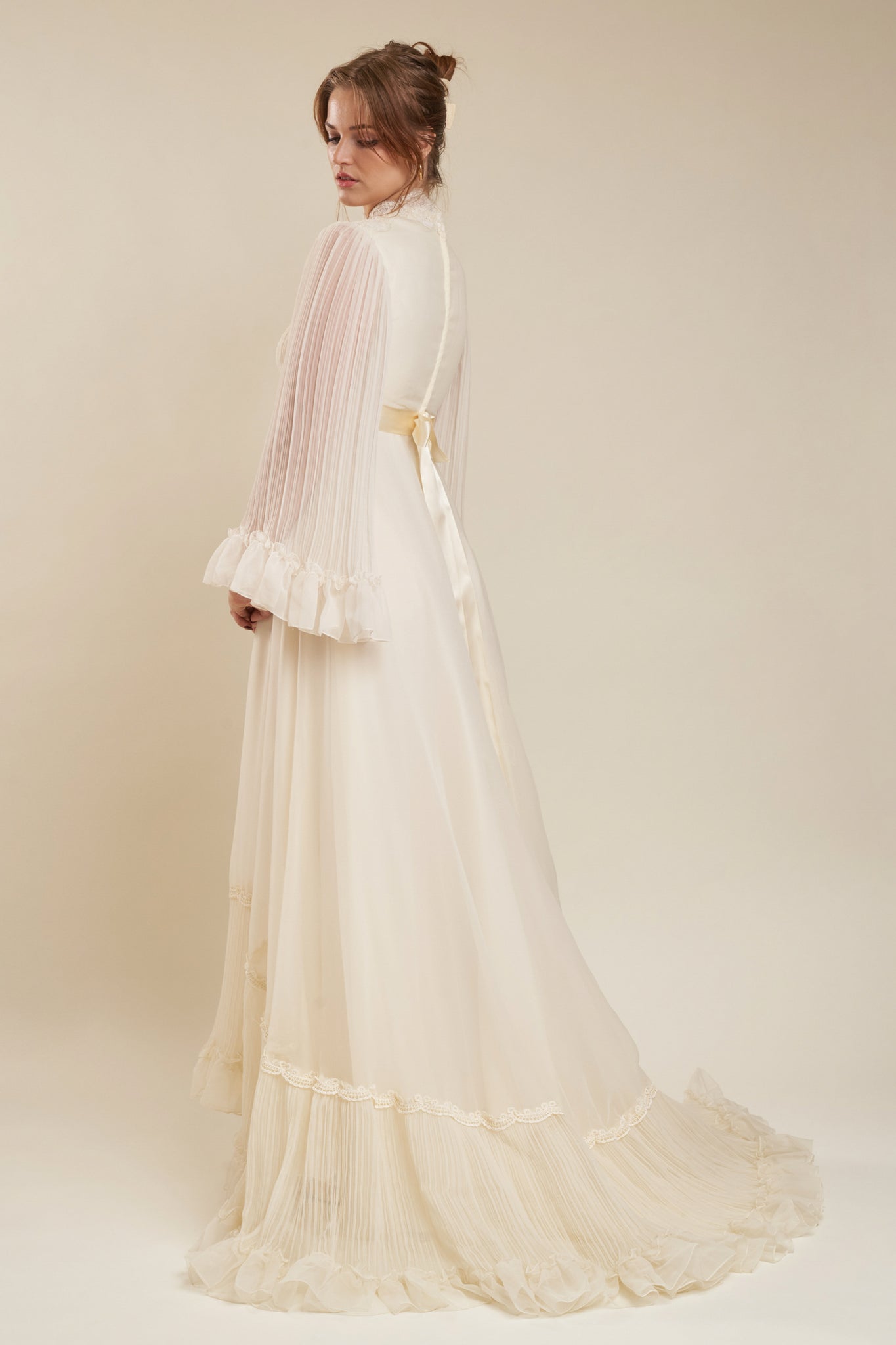 Silver Springs Gown - M