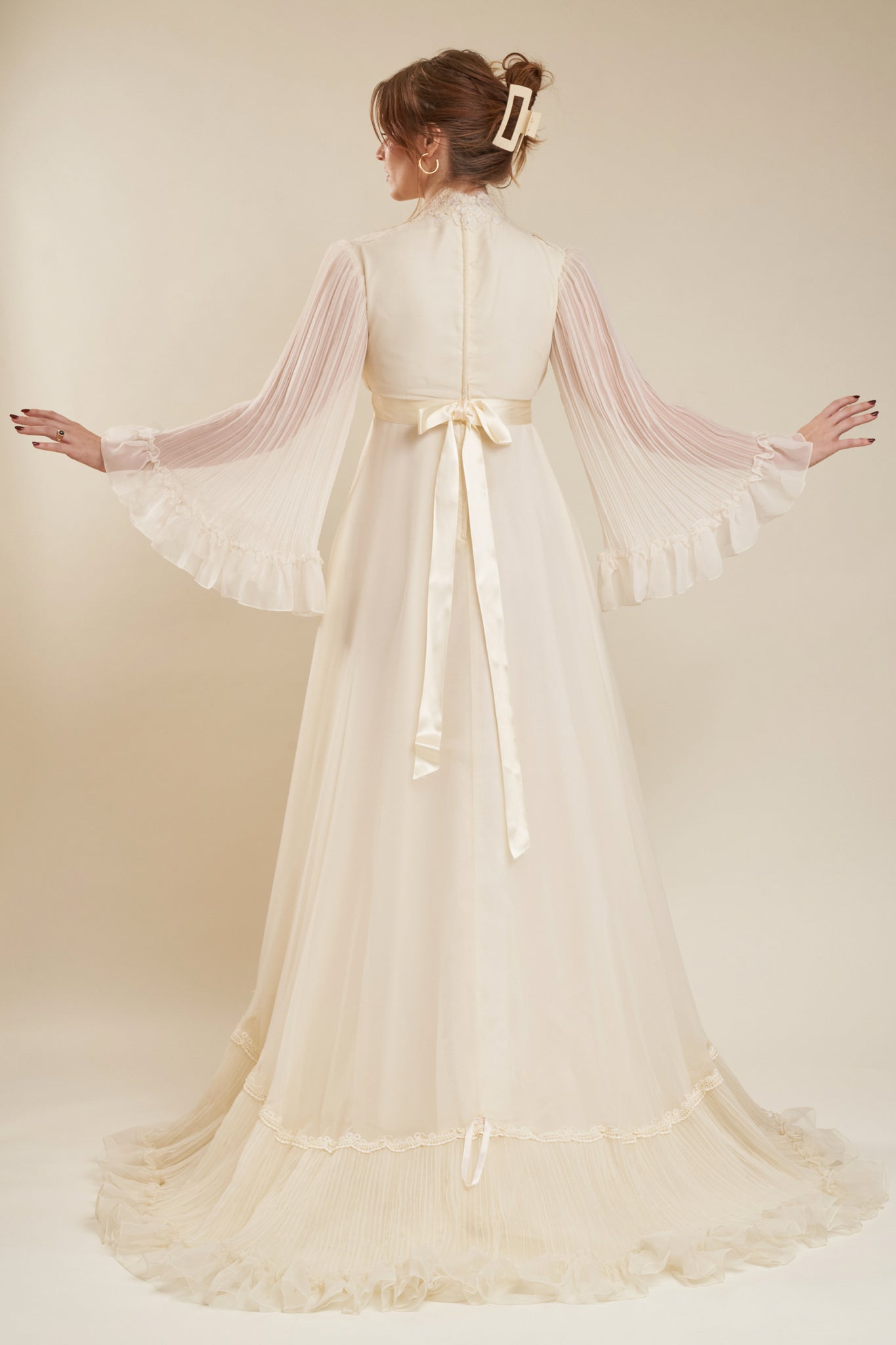 Silver Springs Gown - M