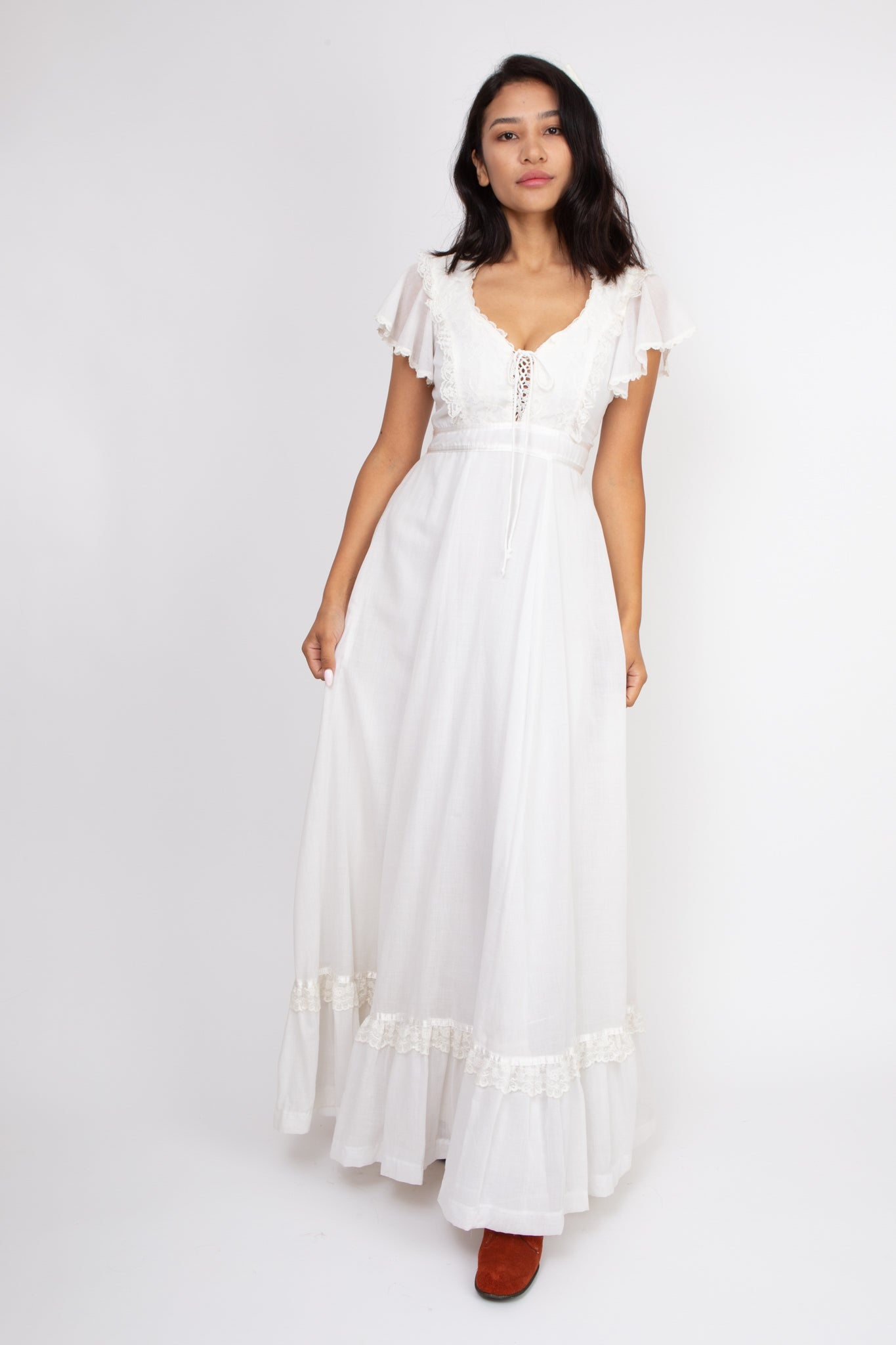 Annie Lace Gown