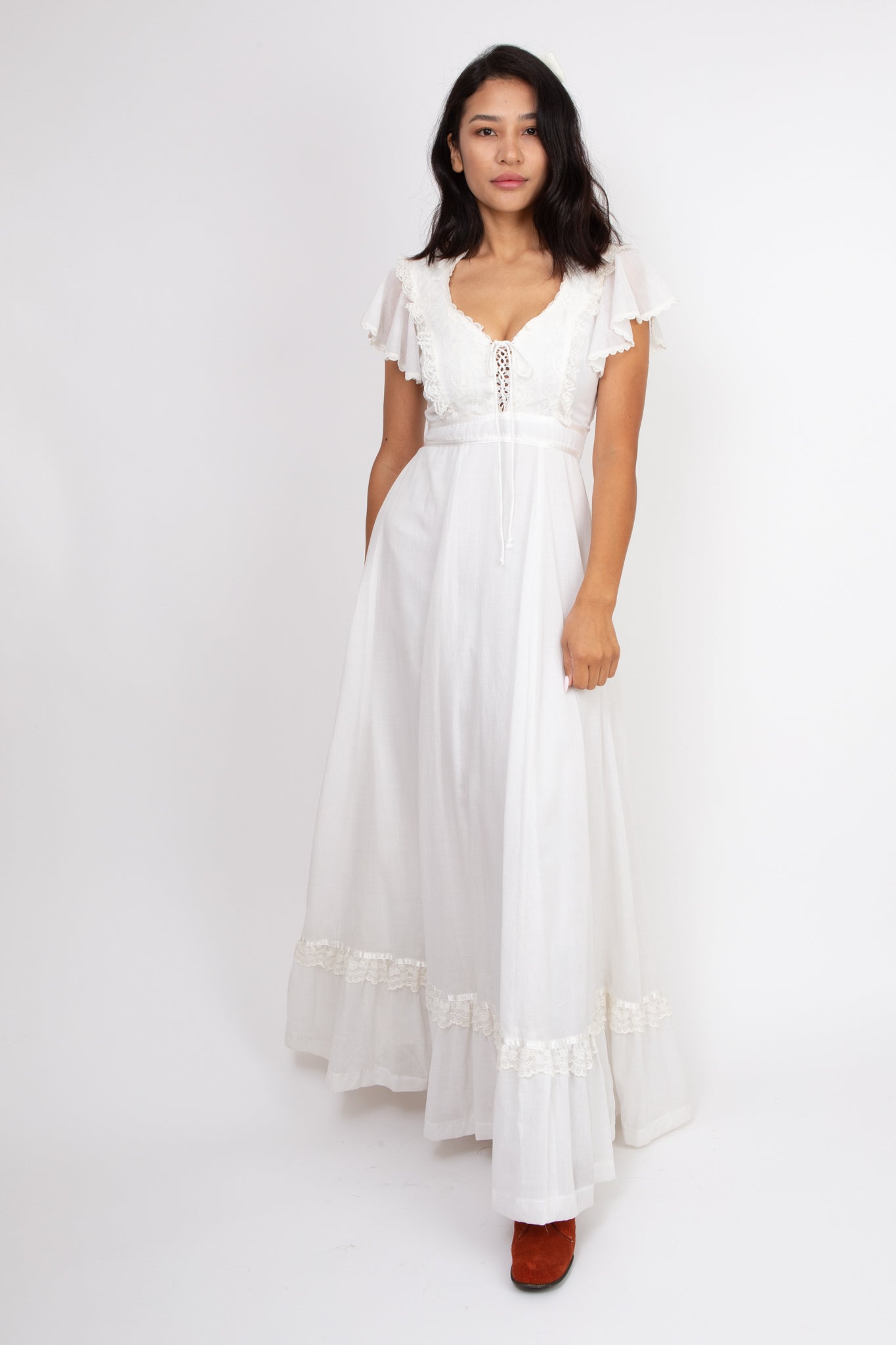 Annie Lace Gown