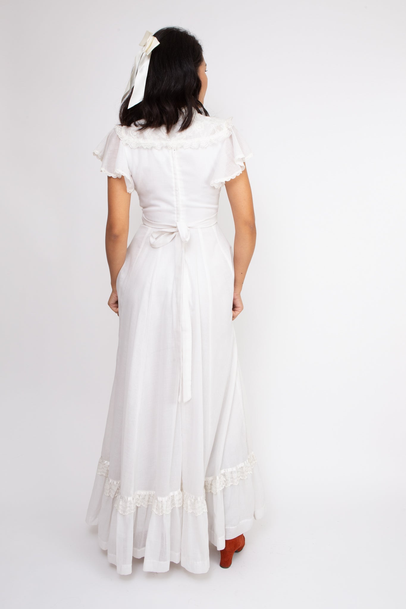 Annie Lace Gown