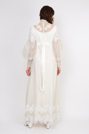 Luna Lace Gown