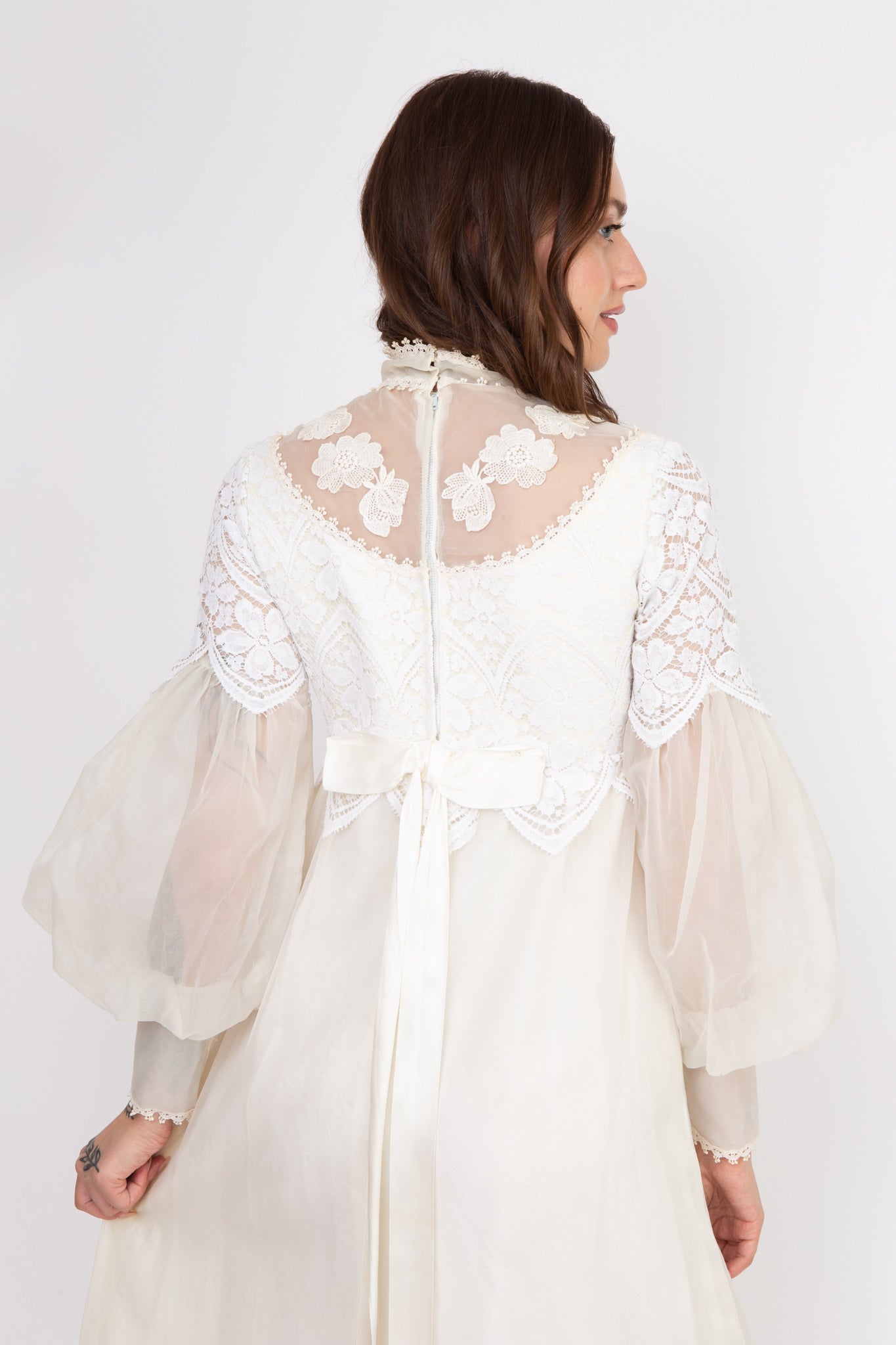 Luna Lace Gown