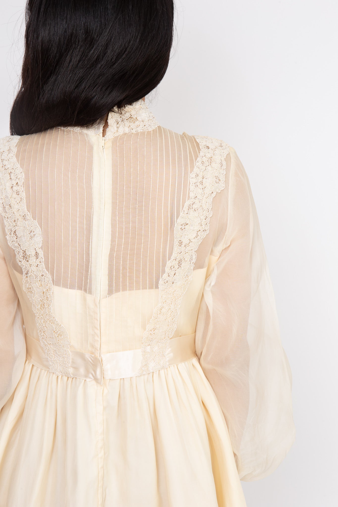 Marisol Lace Mini