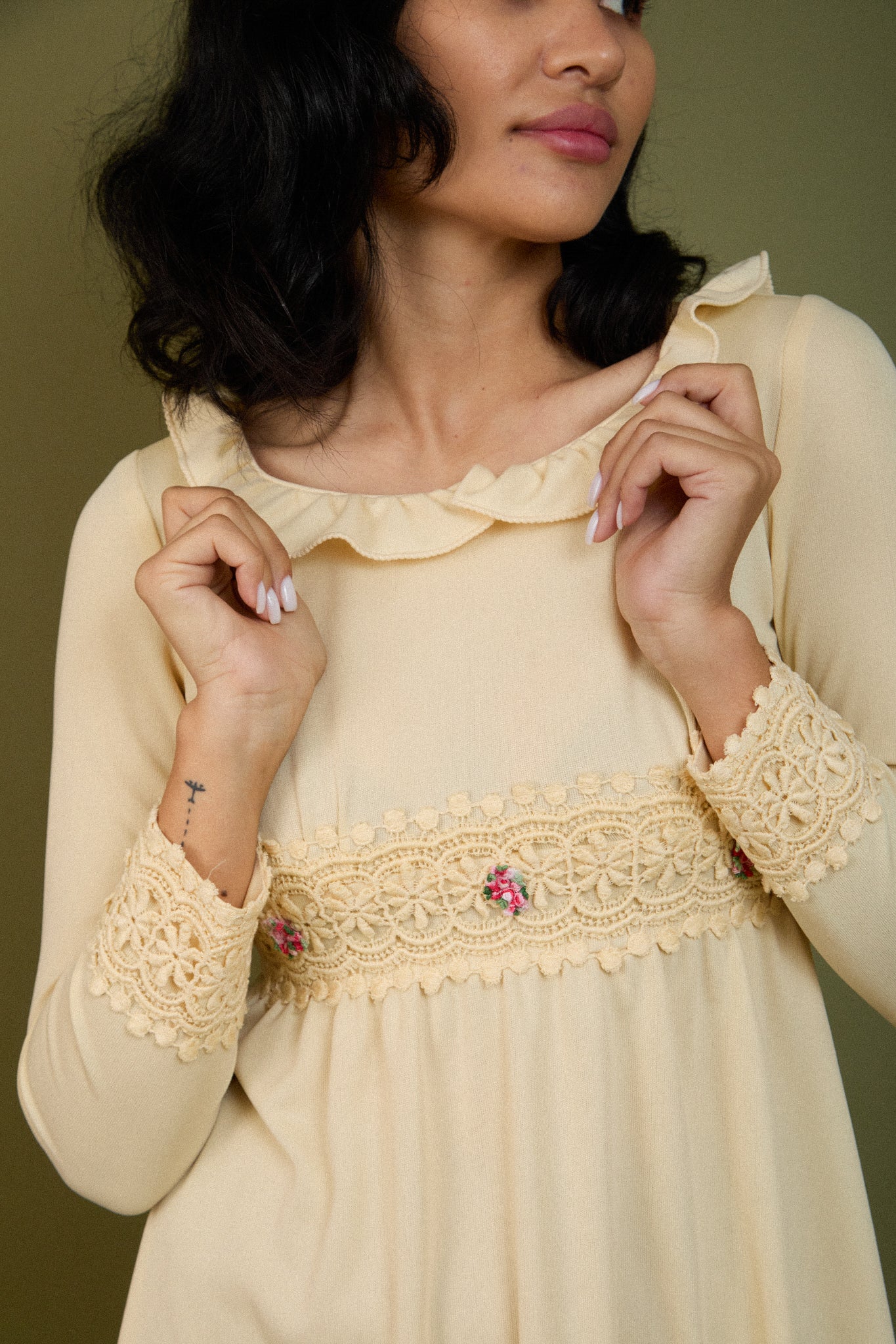 Vera Crochet Mini